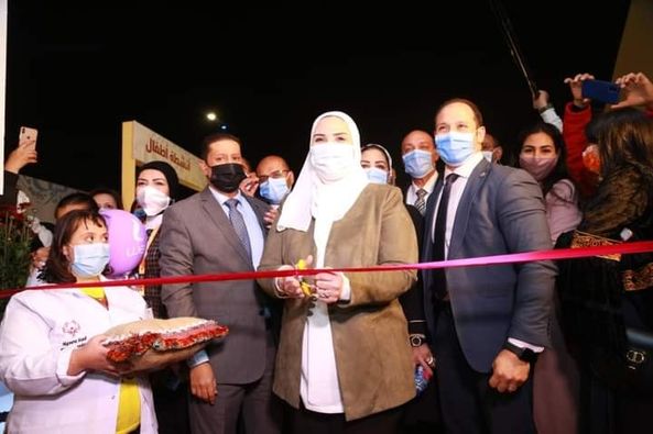 تحت شعار “مصر بتتكلم حرفـي”.. وزيرة التضامن الاجتماعي تفتتح الدورة الـ61 لمعرض 
