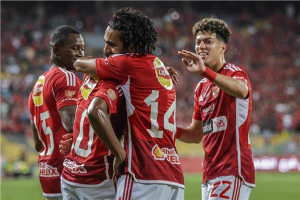 الأهلي يكتسح الأسماعيلي بثلاثية مقابل هدف في الدوري.