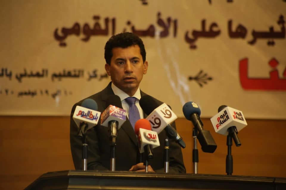 وزير الشباب يشهد ختام المرحلة الأولي للبرنامج القومي 