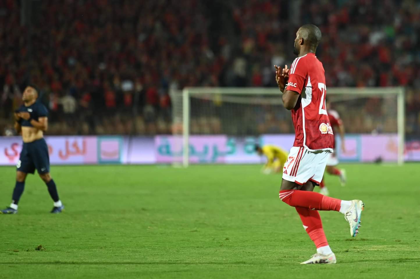الأهلي يكتسح أنبي بثلاثية نظيفة ويتأهل ألي نهائي كأس مصر.