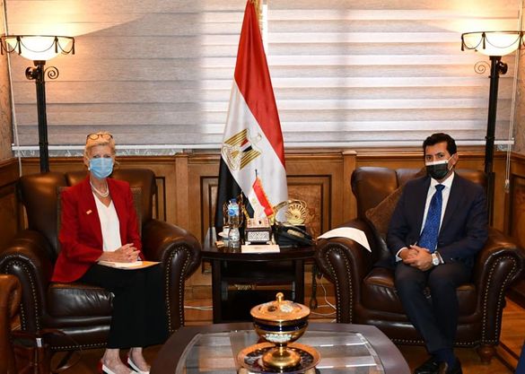 وزير الشباب والرياضة يلتقي ممثل صندوق الأمم المتحدة للسكان في مصر