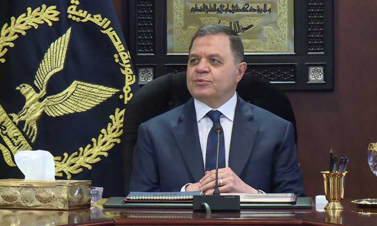 الداخلية تُعلن مد مهلة تركيب الملصق الإلكتروني لجميع المركبات