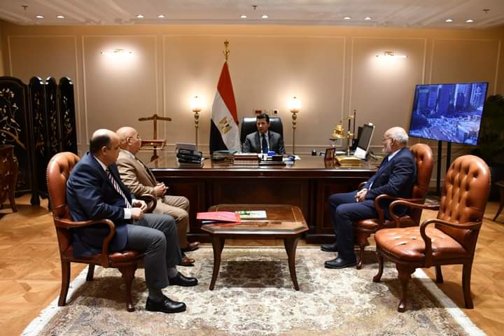 بمقر وزارة الشباب والرياضة بالعاصمة الإدارية.. وزير الشباب والرياضة يستقبل رئيس الاتحاد المصري للكاراتيه