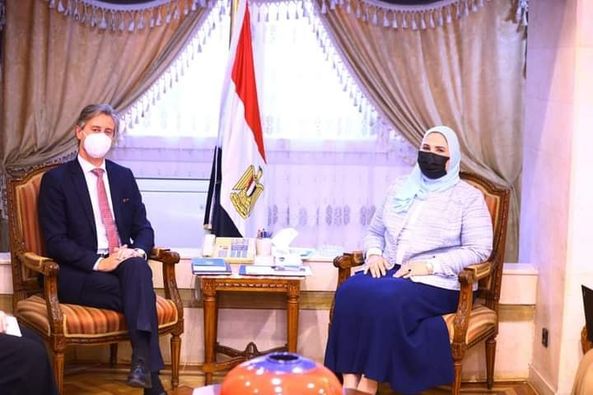 وزيرة التضامن تستقبل الممثل المقيم لبرنامج الأمم المتحدة الإنمائي في مصر لبحث سبل التعاون في برنامج 