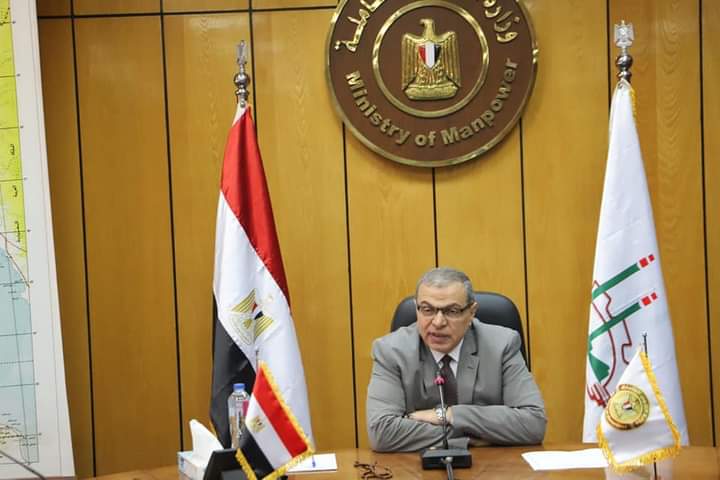 خلال لقائه بمديرى مديريات القوي العاملة بالمحافظات  وزير القوي العاملة :  الإنتخابات النقابية العمالية
