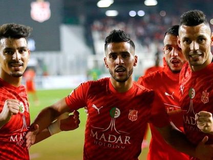 شباب بلوزداد يكتسح ميدياما بثلاثية دون مقابل في دوري الأبطال.