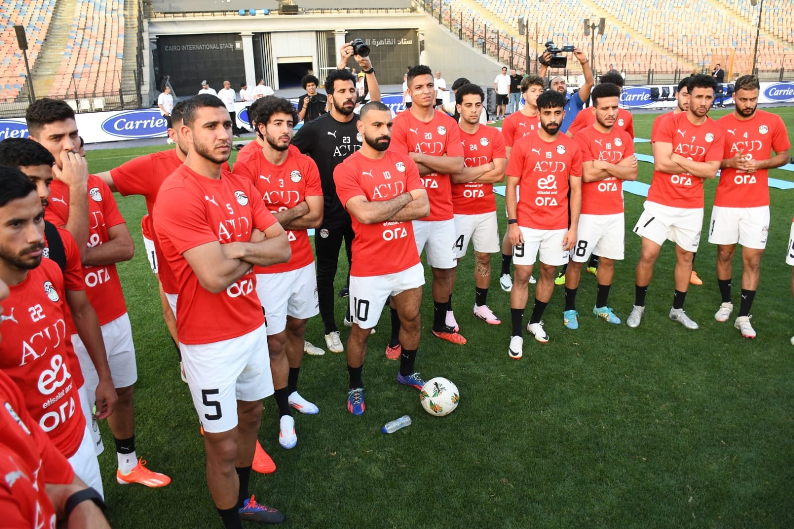 24 لاعبا في قائمة منتخب مصر استعدادا لمباراتي إثيوبيا وسيراليون في تصفيات كأس العالم.