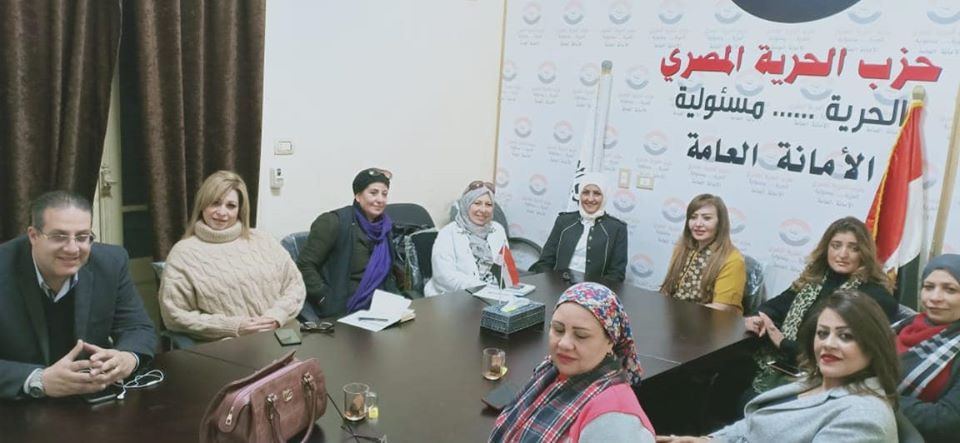 من أبرزها ندوات تثقيفية والاحتفال بيوم المرأة ....  أمانتي المرأة والتثقيف تناقش خطة عمل الشهر المقبل