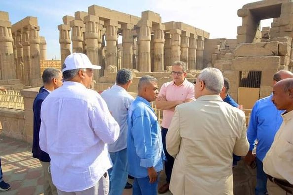 وزير السياحة و الآثار ومحافظ الأقصر يتابعان أعمال التطوير بالمحافظة تمهيدا للاحتفالية الكبري للأقصر 