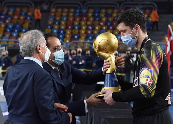 رئيس الوزراء يحضر المباراة النهائية لمونديال كأس العالم لليد للرجال ويشهد حفل تسليم كأس وجوائز البطولة 