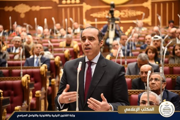 المستشار محمود فوزي: البرنامج المصري في شأن الصادرات يتضمن العناصر الأساسية في التجارب  الدولية في رد الاعباء التصديرية.