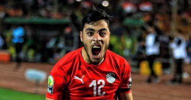 أكرم توفيق يدعم لاعبى المنتخب قبل لقاء المغرب: ربنا معانا ونرجع بالبطولة.